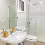 Apto Con Piscina En La Zona De Castillo