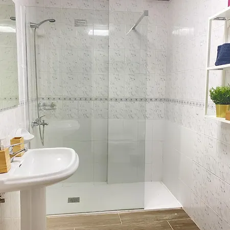 アパート Apto Con Piscina En La Zona De Castillo